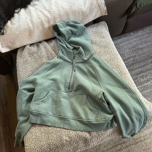 lulu half zip